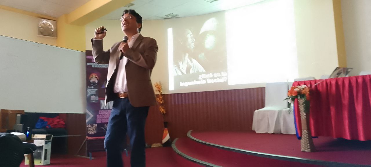 Montaña al Amanecer