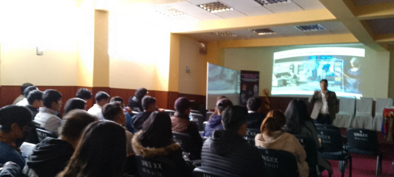 Montaña al Atardecer